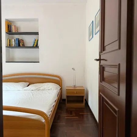 Xenia - 3 In Via Tunisia דירה