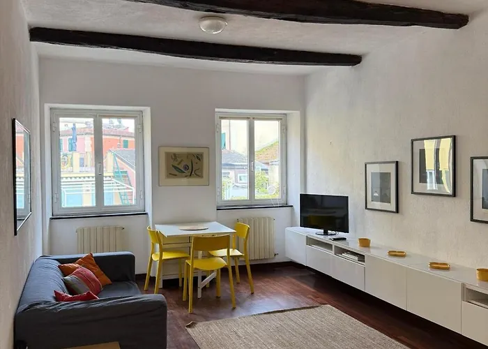 Xenia - 3 In Via Tunisia 8 *